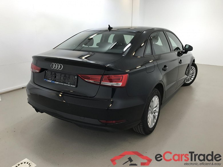 Audi A3 Limousine 1.6TDI Xenon Navi PDC Klima #3