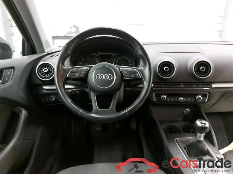 Audi A3 1.6 TDi S-Line Ext. LED-Xenon Navi Klima PDC ... #3