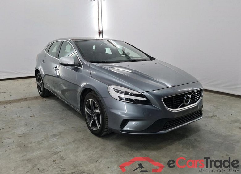 Volvo V40 2.0 D3 R-Design 150Hp Pano LED-Xenon Virtual Navi Sport-Leather Klima PDC ... #2