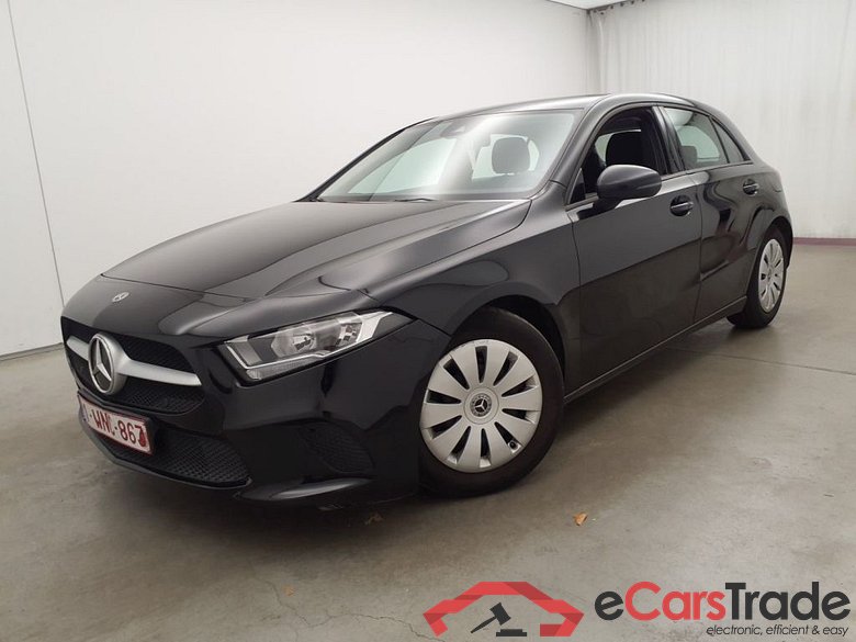 Mercedes-Benz A-Klasse A 180 d Aut. 5d #1