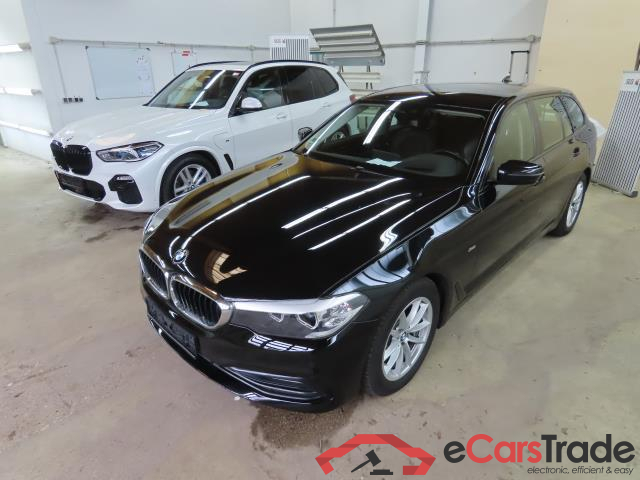 BMW 5-Serie Touring ´16 Baureihe 5 Touring  530 d Sport Line 3.0  195KW  AT8  E6