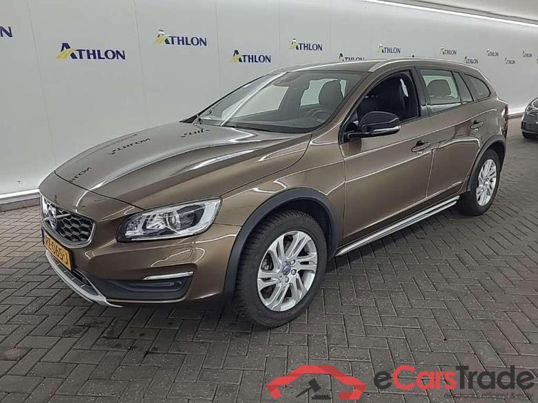 VOLVO V60 CROSS COUNTRY D3 Polar+ 5D 110kW #1