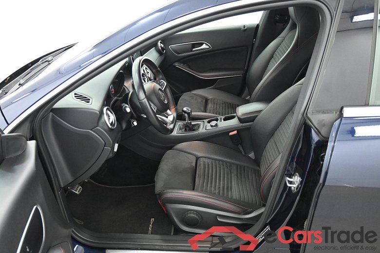 Mercedes CLA 180 d AMG LED-Xenon Navi Sport-Leather-Alcantara KeylessGo Klima PDC ... #5