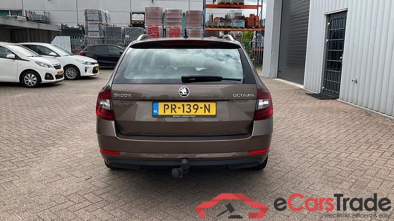 SKODA OCTAVIA COMBI 1.0tsi greentech style business  #4