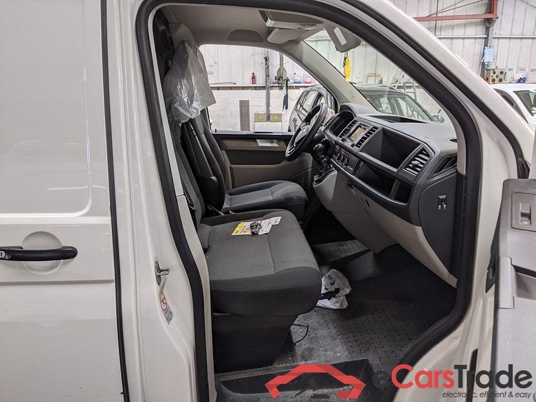 Volkswagen 2.0 TDi 102 L1H1 Business Line Transporter 2.0 TDi 102 L1H1 Business Line / VOLANT MOTEUR + EMBRAYAGE + DISTRIBUTION + FREINS AV #5