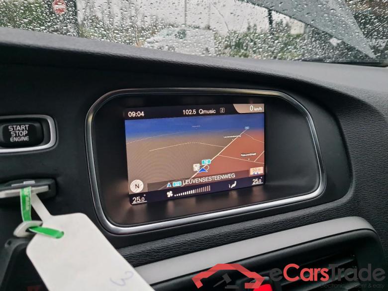 Volvo V40 2.0 D2 Kinetic Navi Klima PDC ... #4