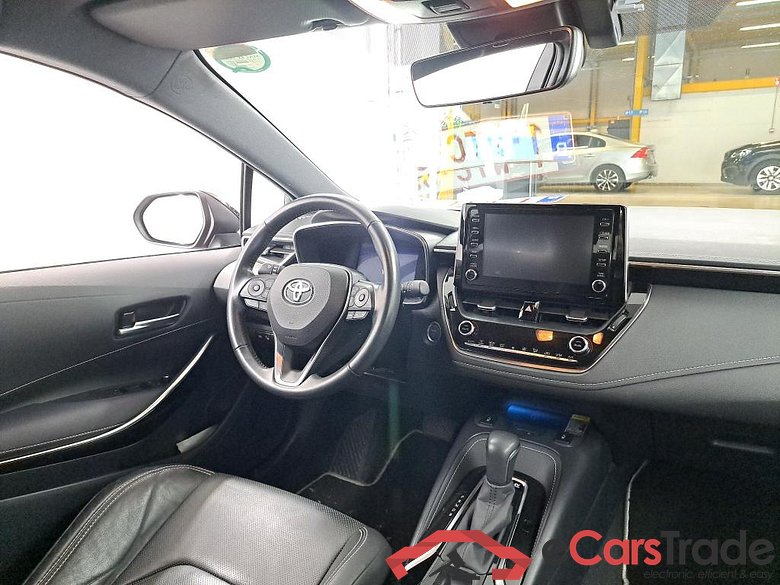 TOYOTA COROLLA TOURING SPORTS 1.8 HYBRID PREMIUM PLUS E-CVT Luxury #5