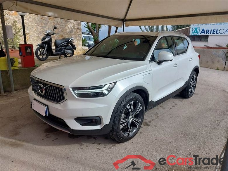 Volvo 218 VOLVO XC40 / 2017 / 5P / SUV T5 PLUG-IN HYBRID AUTO RECHARGE INSCR.
