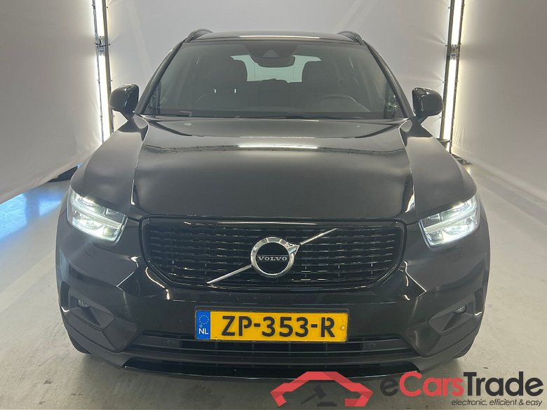 VOLVO XC40 '17 Volvo XC40 D3 Geartronic R-Design 5d #1