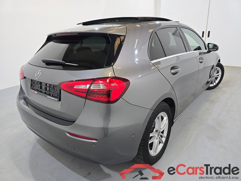 Mercedes A 180d Aut. Pano Widescreen Navi Sport-Leather KeylessGo Camera Klima PDC ... #3