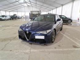 AlfaRomeo 13 ALFA ROMEO GIULIA / 2016 / 4P / BERLINA 2.2 TURBO MT6 180CV BUSINESS SPORT