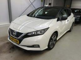 NISSAN LEAF 62