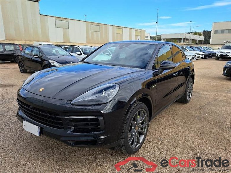 Porsche 4 PORSCHE CAYENNE COUPE / 2019 / 5P / SUV 3.0 V6 E-HYBRID