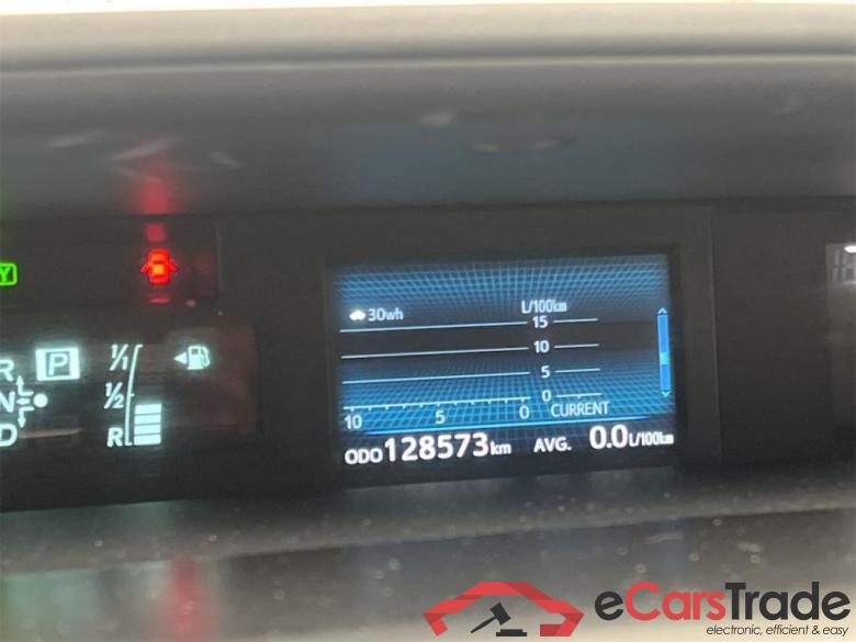 TOYOTA Prius + 1.8 Hybrid Active CVT #5