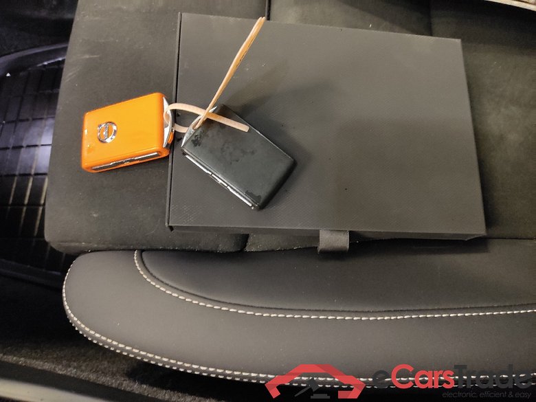 Volvo Dragkrok, panoramatak, 360-kamera, navigation XC40 P8 AWD RECHARGE #5