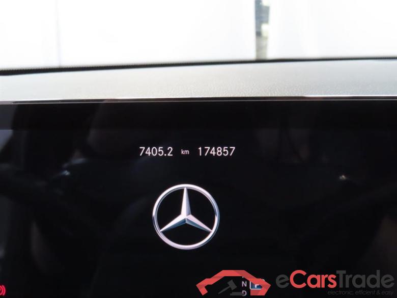 MERCEDES-BENZ CLA Shooting Brake 200 Bns Sol. AMG #4