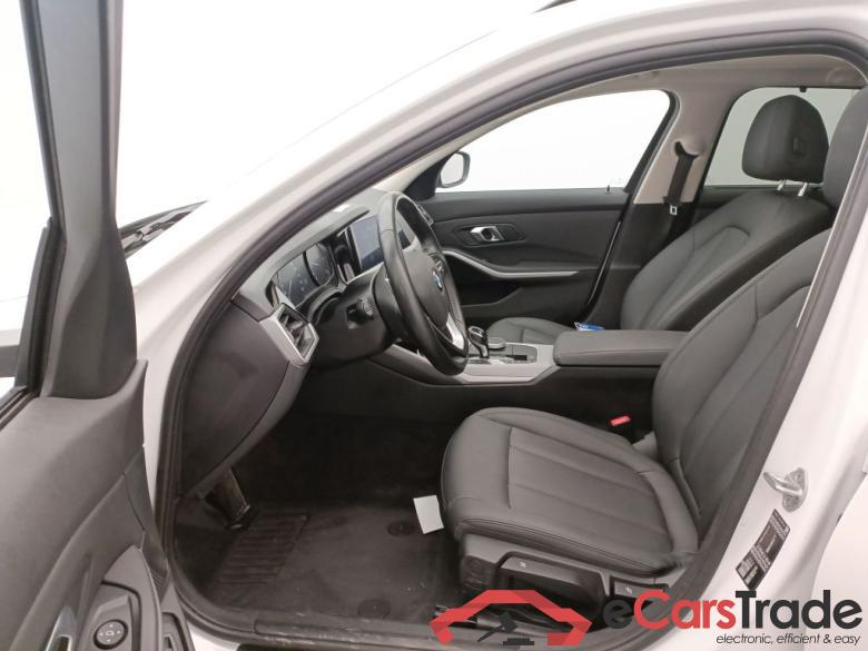 BMW 3 Reeks Touring 318dA (110 kW) 5d #6