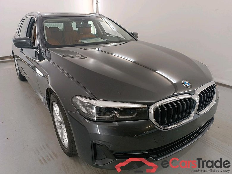 BMW 5 SERIES TOURING 2.0 520D 140KW XDRIVE TOURING AUTO Business Driving Assistant #2