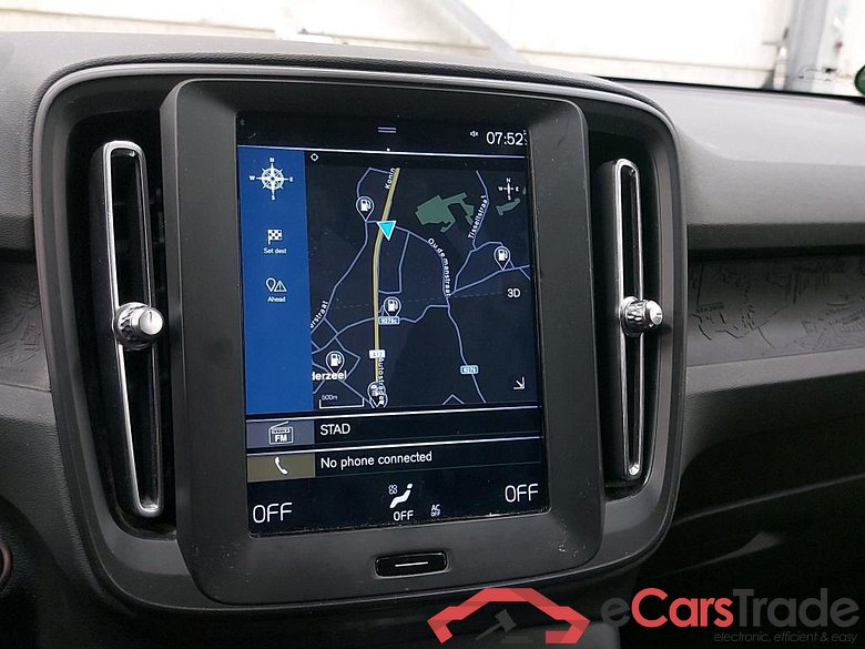 Volvo XC40 2.0 D3 Aut. LED-Xenon Virtual Navi KeylessGo Klima PDC ... #4