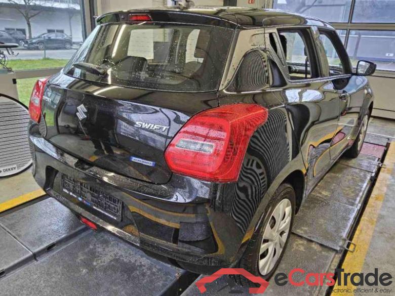 SUZUKI Swift (AZ)(2017->), 1.2 Dualjet SHVS, Club (EURO 6d), 2020 - 2025 #3