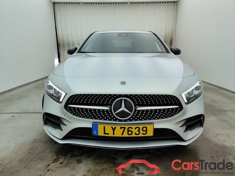 MERCEDES CLASSE A SEDAN DIESEL (V177) A 180 d 116 Business Solution 4d #1