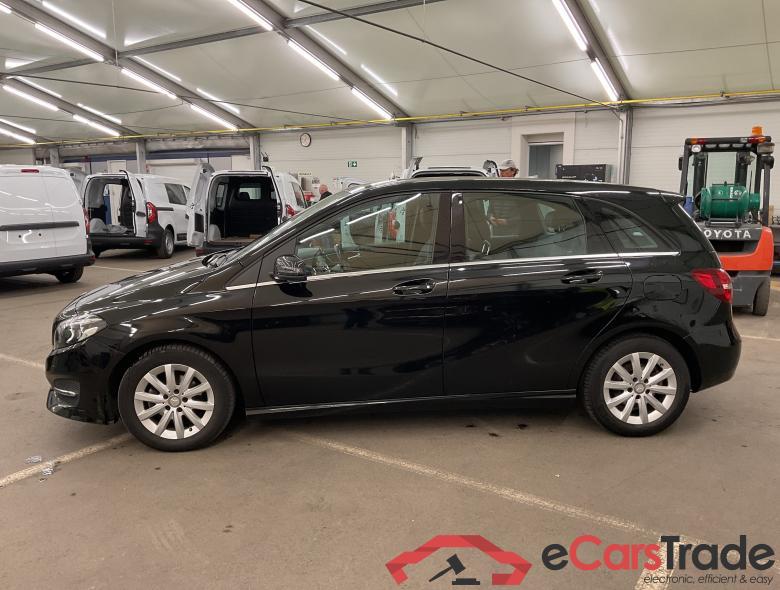 MERCEDES-BENZ B 180 d #6