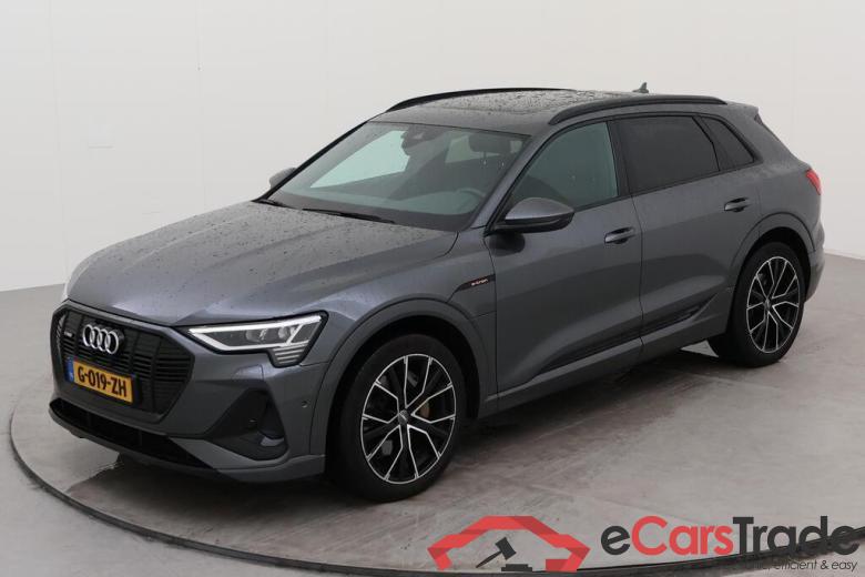 AUDI e-tron  #1