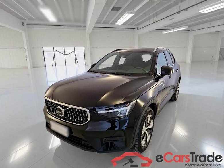 Volvo 11 VOLVO XC40 / 2021 / 5P / SUV T4 RECHARGE PLUG-IN AUTO CORE