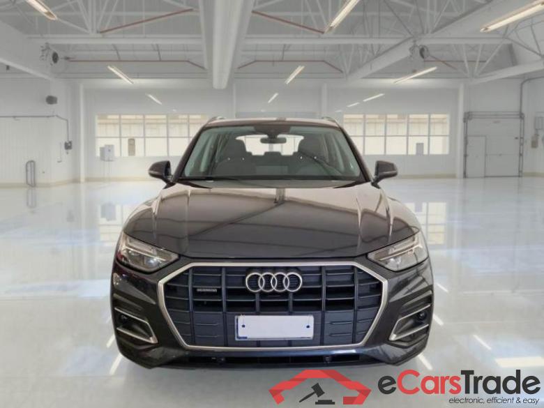 Audi 2 AUDI Q5 / 2020 / 5P / SUV 40 TDI BUSINESS QUATTRO S TRONIC #6