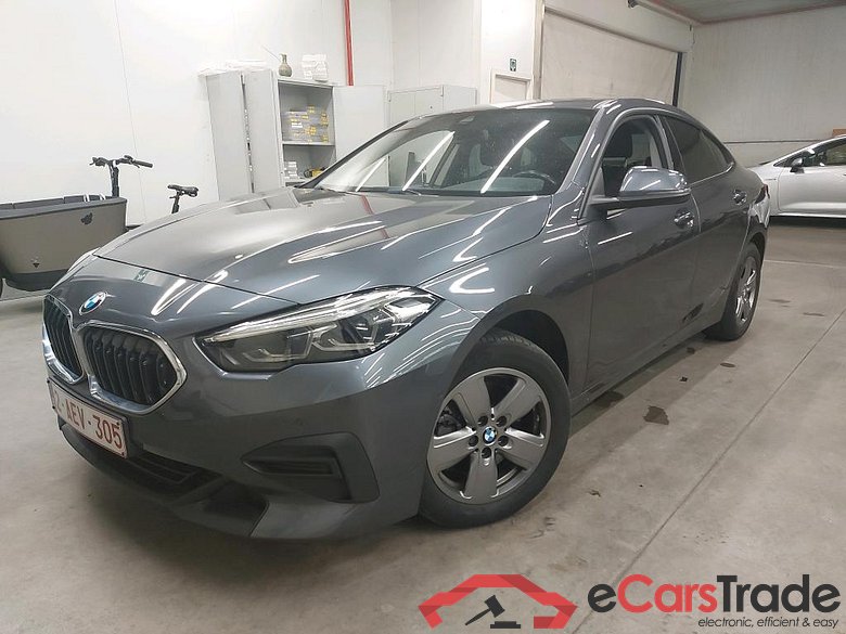 BMW - BMW 2 GRAN COUPE 218d 136PK Advantage Pack Travel & Business & Live CockPit Plus Nav & Parking Assistant #1