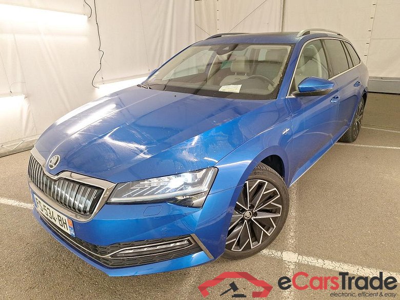 Skoda 1.4 TSI PHEV 218ch DSG6 Laurin & Klement Superb Break L&K iV 1.4 TSI Hybrid 215CV BVA6 E6dT