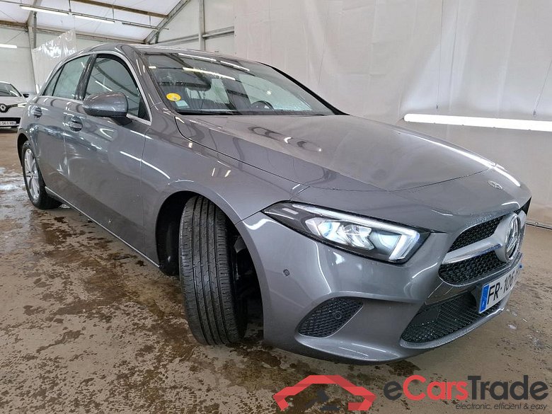 Mercedes A 200 d Progressive Line 8G-DCT MERCEDES-BENZ Classe A Compact / 2018 / 5P / Berline A 200 d Progressive Line 8G-DCT #4