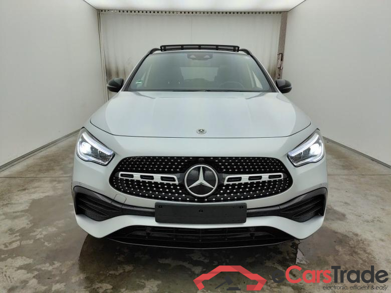 MERCEDES CLASSE GLA - 2020 GLA 250e 262 (160+102) Business Solution 5d Auto