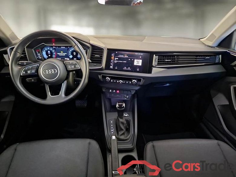 Audi 4 AUDI A1 CITYCARVER / 2018 / 5P / BERLINA 30 TSI S TRONIC CITYCARVER ADMIRED #3