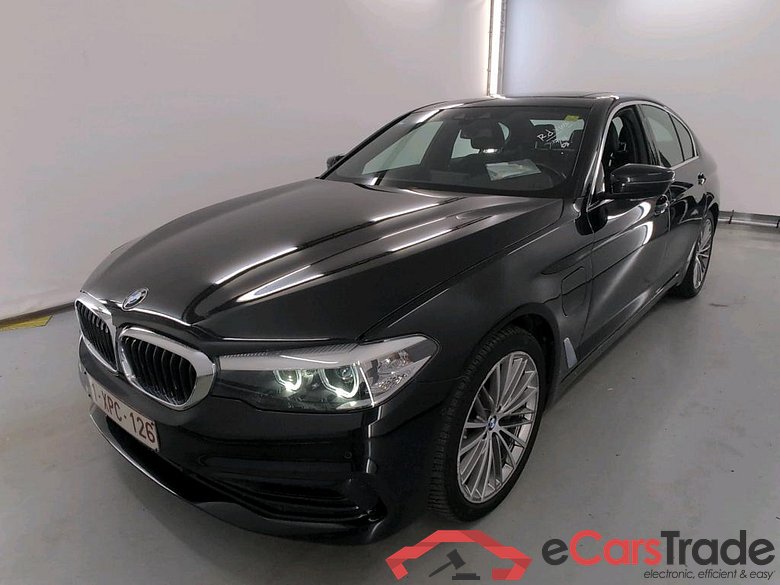 BMW 5 - 2017 530eA PHEV Performance OPF Business  Sport Line Driving Assistant