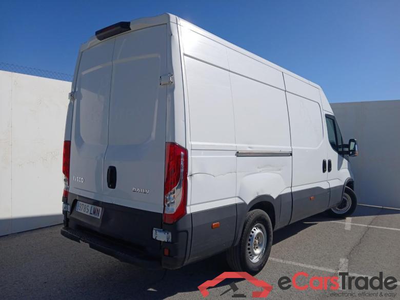 Iveco 2.3 TD 35S 14 V 3520L/H2 12 M3 IVECO Daily / 2019 / 4P / furgón 2.3 TD 35S 14 V 3520L/H2 12 M3 #2