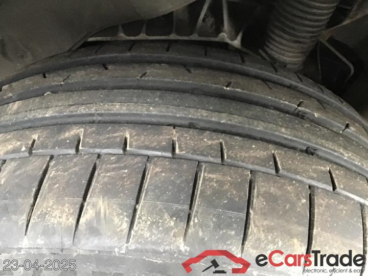 Tesla Model Y Model Y Long Range Dual Motor AWD 378kW/514pk  5D/P Auto-1 #6