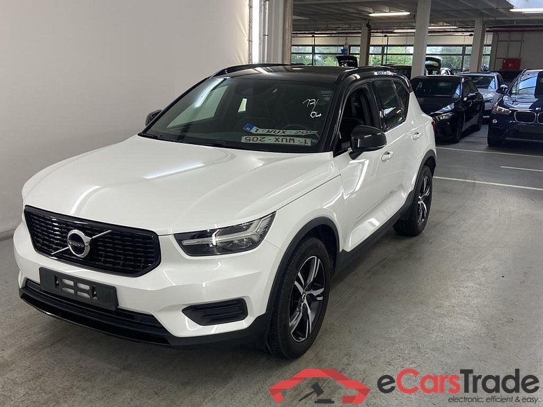 VOLVO XC40 DIESEL 2.0 D3 R-Design #1