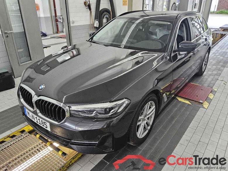 BMW Baureihe 5 Touring (G31)(2017->) DE - Kb5 520 d Mild-Hybrid EU6d, xDrive (EURO 6d), (Facelift) 2020 - 2024 #1