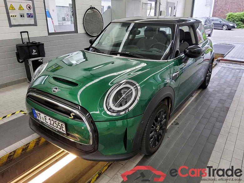 MINI Mini 3-trg. (F56)(2013->) DE - LimS3 SE, Cooper SE Classic Trim, (Facelift 2) 2021 - 2024