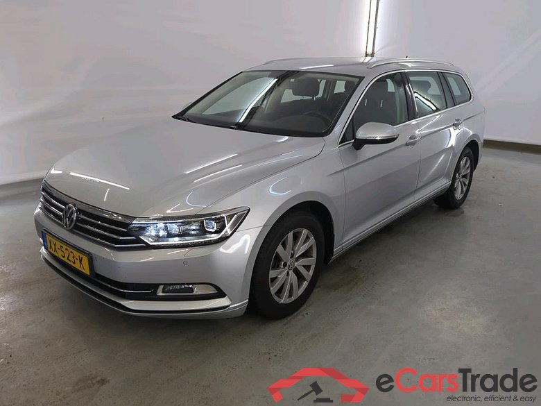 Volkswagen Passat Variant '14 Volkswagen Passat Variant 2.0 TDI 110kW 7-DSG Comfortline Business 5d