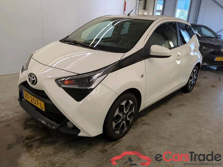 TOYOTA Aygo 1.0 VVT-i x-joy