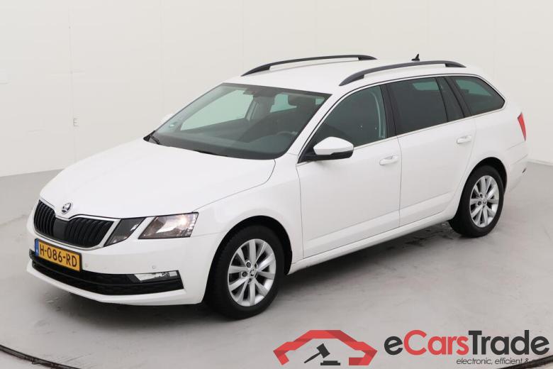 SKODA Octavia Combi 110 kW #1