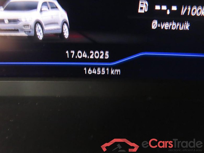 VOLKSWAGEN T-Roc 1.5 TSI Sport #4