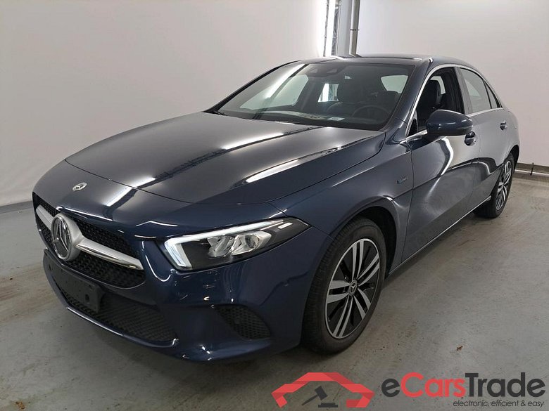 MERCEDES-BENZ A-CLASS LIMOUSINE 1.3 A 250 E BUSINESS SOLUTION DCT #1