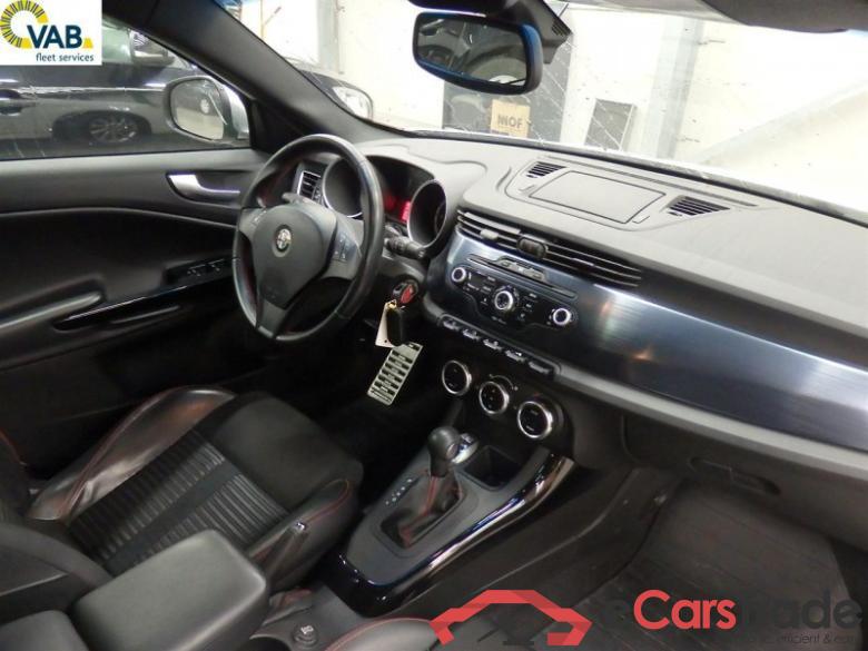 ALFA ROMEO GIULIETTA Distinctinctive St&St 163Hp Aut. Pano Navi Leather PDC ... #3