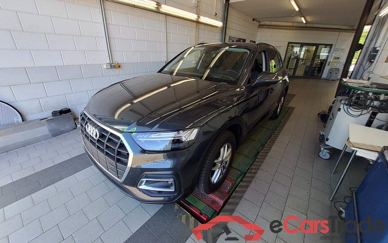 Audi Q5 (FYG)(06.2020->) DE - SUV5 40 2.0 TDI quattro EU6d, basis (EURO 6d), (Facelift) 2020 - 2024 #1