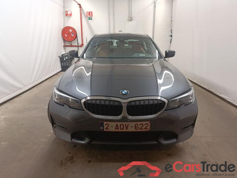BMW 3 Reeks Berline 318dA (100 kW) 4d