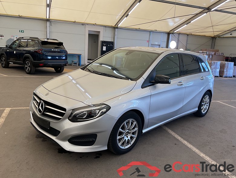 MERCEDES-BENZ B 180 180