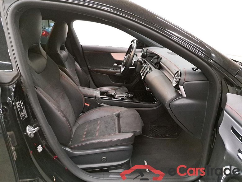 MERCEDES - MER CLA 180 d 116PK 7G-DCT AMG Line Pack Premium #3